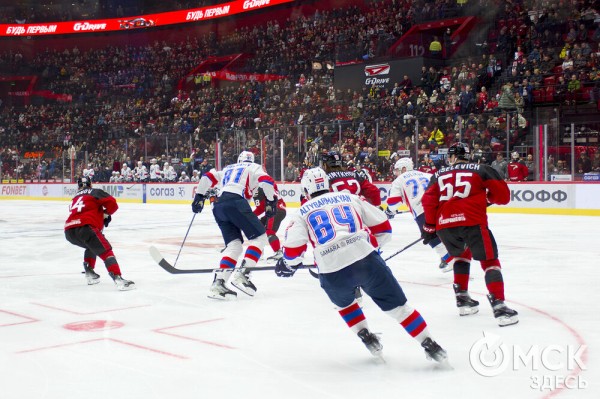 "Авангард" одержал вторую домашнюю победу в серии с "Ладой"