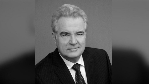 В Омске появится мемориальная доска Владимира Варнавского