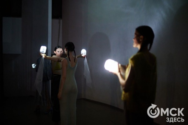 Игры сорокалетних. Театр мод OBRAZ устроил модную "выходку"