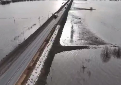 Трасса Тюмень — Омск остается перекрытой из-за паводка