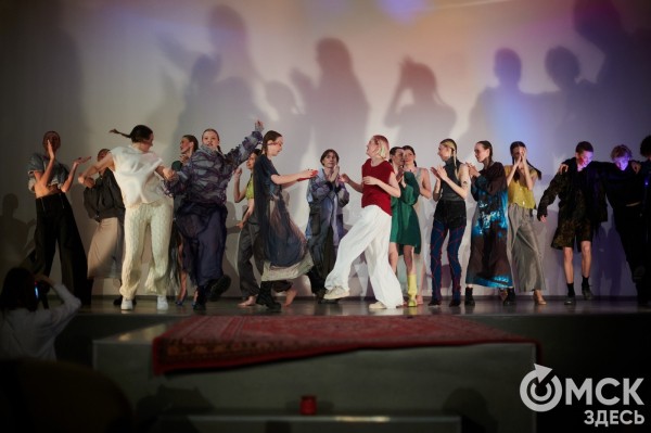 Игры сорокалетних. Театр мод OBRAZ устроил модную "выходку"