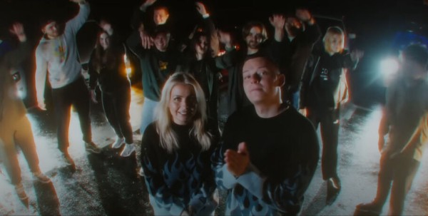 Омская группа поборется за "Прорыв года" с Instasamka