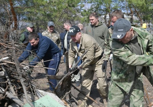 Шелест посчитал всех участников субботника — 141 660 омичей