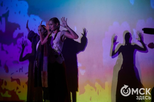 Игры сорокалетних. Театр мод OBRAZ устроил модную "выходку"