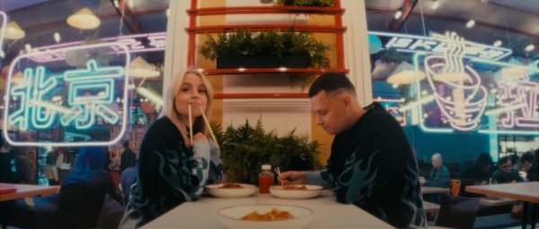 Омская группа поборется за "Прорыв года" с Instasamka