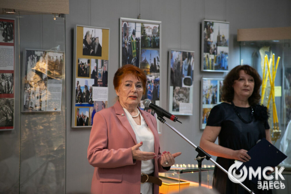 "Право памяти - быть живым". В Омске открылась выставка памяти Митрополита Феодосия