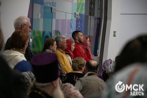 "Право памяти - быть живым". В Омске открылась выставка памяти Митрополита Феодосия