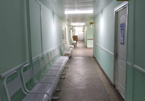 В больницах Омской области не хватает 1.5 тыс. медиков