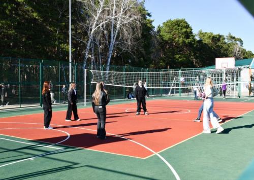 «Вихрь», «Тайфун» и «Ураган»: белгородских прокатили на каруселях Омска «Вихрь», «Тайфун» и «Ураган»: белгородских прокатили на каруселях Омска