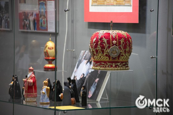 "Право памяти - быть живым". В Омске открылась выставка памяти Митрополита Феодосия