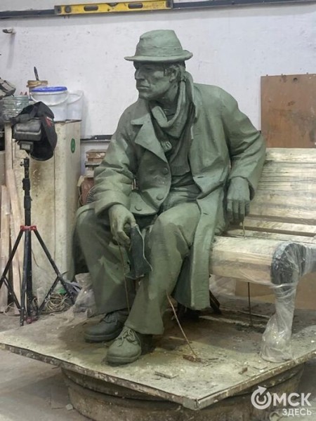 И "Заря не зря", и скульптура. В конце мая в Омске откроют памятник Кутилову
