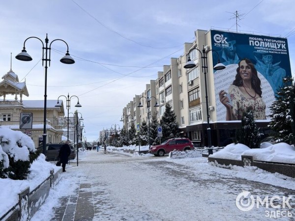Лайки, репосты и комментарии. Рассказываем об одном из обсуждаемых муралов в Омске