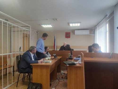 Преподаватель СибАДИ, испытывавший правительственные ЗИЛы, подрядился к защите майора Гайдамака