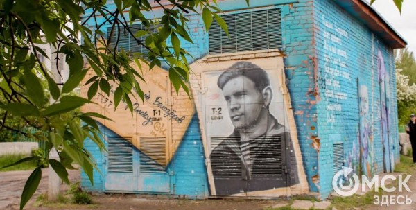 "Плакала Снегурочка, зиму провожая". Рассказываем о литературном граффити