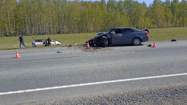 В больницу доставили шесть человек: на трассе Тюмень-Омск произошла авария