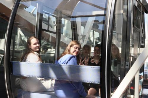 «Вихрь», «Тайфун» и «Ураган»: белгородских прокатили на каруселях Омска «Вихрь», «Тайфун» и «Ураган»: белгородских прокатили на каруселях Омска