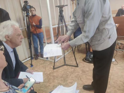 Преподаватель СибАДИ, испытывавший правительственные ЗИЛы, подрядился к защите майора Гайдамака