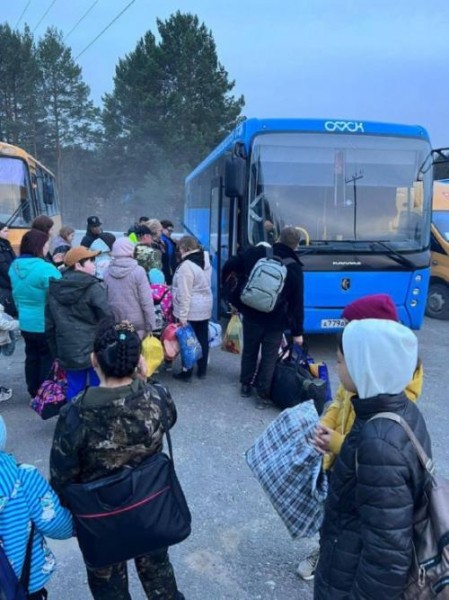 Омский губернатор Хоценко: «Уровень воды растет, эвакуация продолжается»