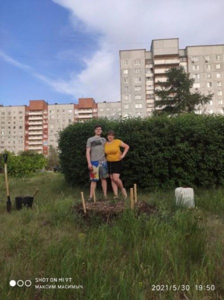 В Омске во время покоса травы погибли и молоденькие дубки