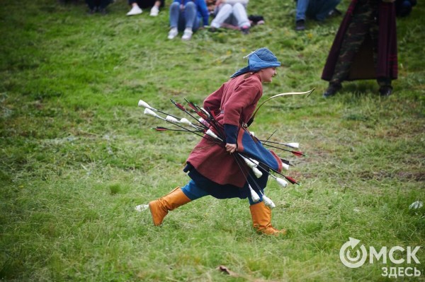 Летали стрелы и гремели ружья: в Омской крепости прошёл бой