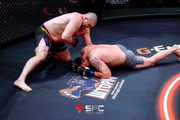 Шторм снёс американского бойца Миллендера. В Омске прошёл SFС-10