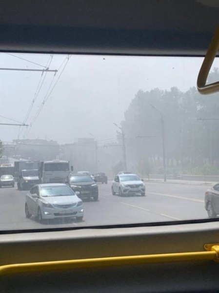 В центре Омска полыхает грузинский ресторан