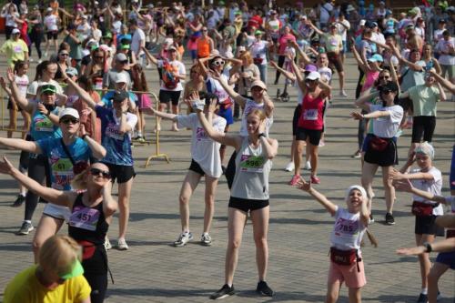 Омичка Тамара Волнина почти привычно выиграла «Цветочный забег»