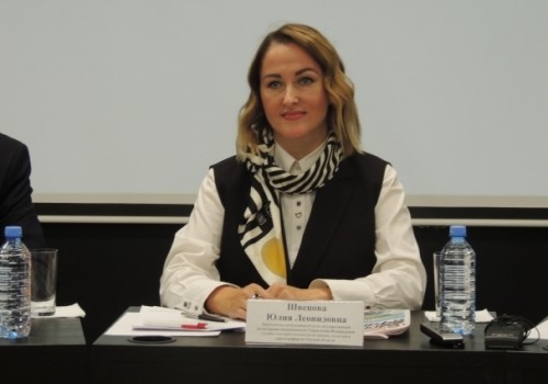 В деле по застройке земель парка 30-летия ВЛКСМ замешана замдиректора депимущества Омска Швецова