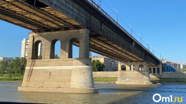 Из-за испытаний Ленинградского моста изменятся маршруты 13 автобусов Из-за испытаний Ленинградского моста изменятся маршруты 13 автобусов