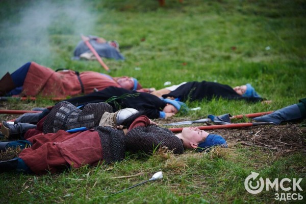 Летали стрелы и гремели ружья: в Омской крепости прошёл бой