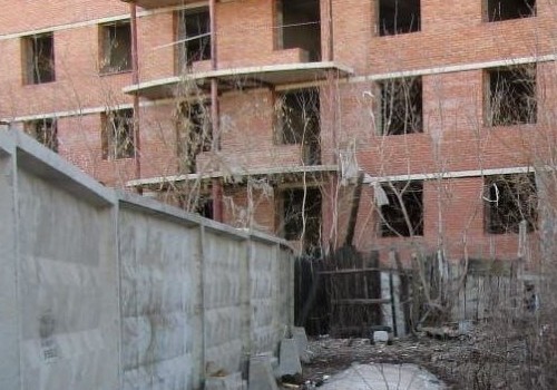 Прокурор Омской области проверил долгострои судимых за мошенничества Дрокина и Титова