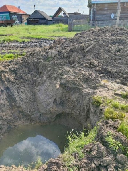 Авария в Тарском районе оставила стариков деревни Сеитово без водопровода Авария в Тарском районе оставила стариков деревни Сеитово без водопровода