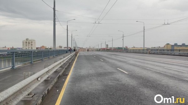 В Омске хотят построить дорогу, которая соединит Ленинградский и метромост В Омске хотят построить дорогу, которая соединит Ленинградский и метромост
