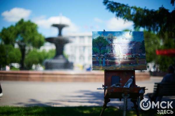 Картин ада и распятия не ждите. Интервью с художником-оптимистом