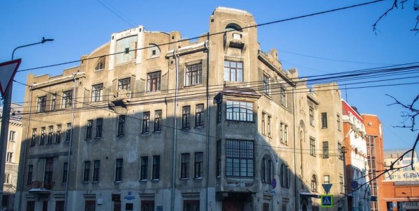 В столетнем доме Печокас обследуют слабые места В столетнем доме Печокас обследуют слабые места