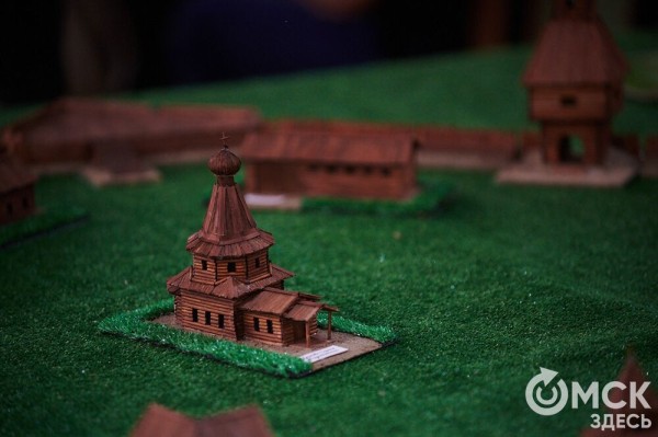 Палочки от сладкой ваты и погружение в 18 век. Как воссоздать первую Омскую крепость