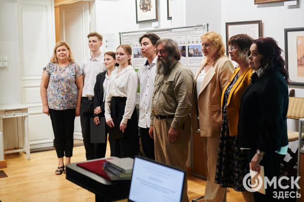 Палочки от сладкой ваты и погружение в 18 век. Как воссоздать первую Омскую крепость