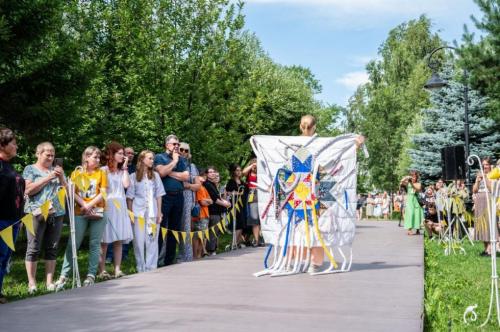 Театр, пленэр, концерт и мода: «Любинский. АРТ» в Омске собрал 40 тыс. человек Театр, пленэр, концерт и мода: «Любинский. АРТ» в Омске собрал 40 тыс. человек