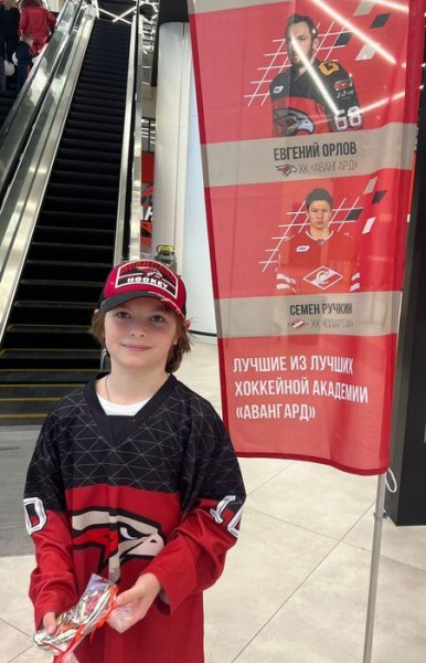 Ягр называл меня Орличек, а Сумманен говорил: "У Орла горячее сердце". Интервью с хоккеистом Евгением Орловым