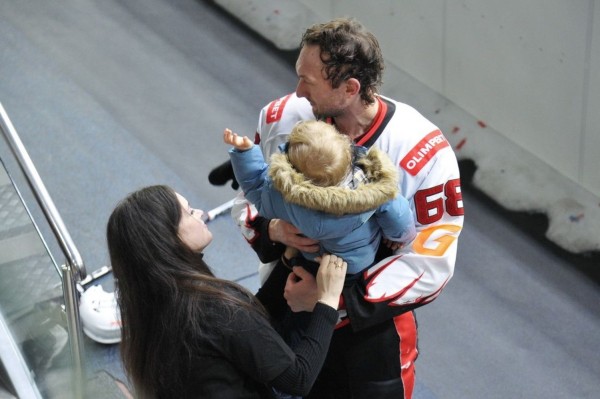 Ягр называл меня Орличек, а Сумманен говорил: "У Орла горячее сердце". Интервью с хоккеистом Евгением Орловым