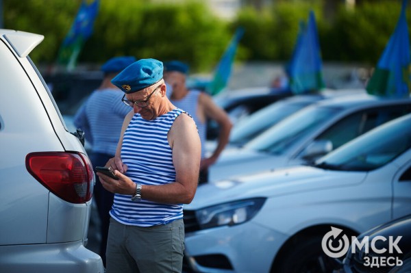 Большой фоторепортаж: как в Омске отметили День ВДВ