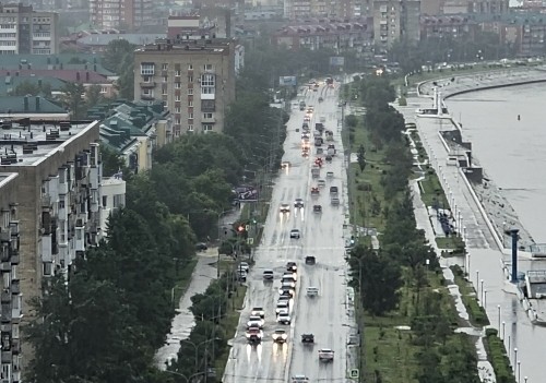 Из-за проблемы возле «Каскада» канализация может затопить Иртышскую набережную