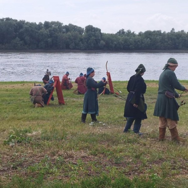В День города состоялось масштабное открытие Военно-исторического фестиваля в Омской Крепости