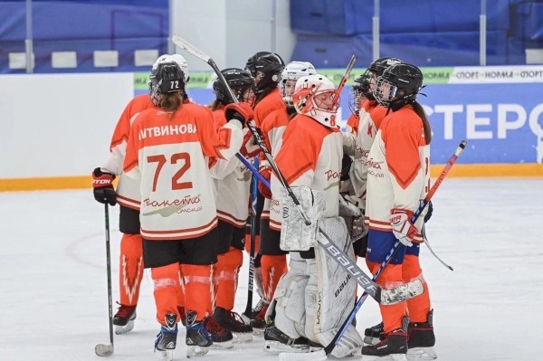 "Ну что, Миша, ты попал!" Интервью с президентом Федерации хоккея Омской области