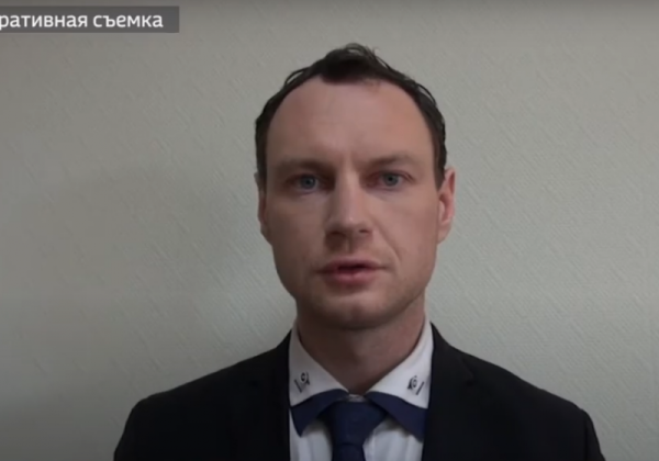 В Амурском поселке вместо снесенного кинотеатра «Сатурн» очередной забор? В Амурском поселке вместо снесенного кинотеатра «Сатурн» очередной забор?