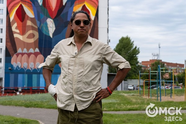 Граффити, птицы и пиксели: чем удивляют художники на фестивале "Омск, ты просто космос!"