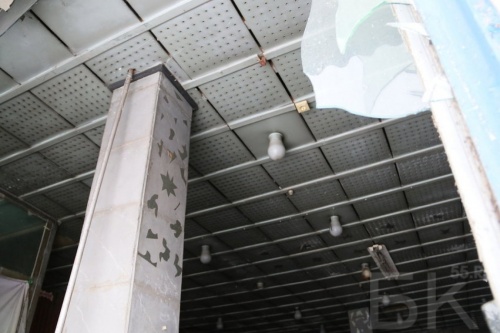 В Амурском поселке вместо снесенного кинотеатра «Сатурн» очередной забор? В Амурском поселке вместо снесенного кинотеатра «Сатурн» очередной забор?