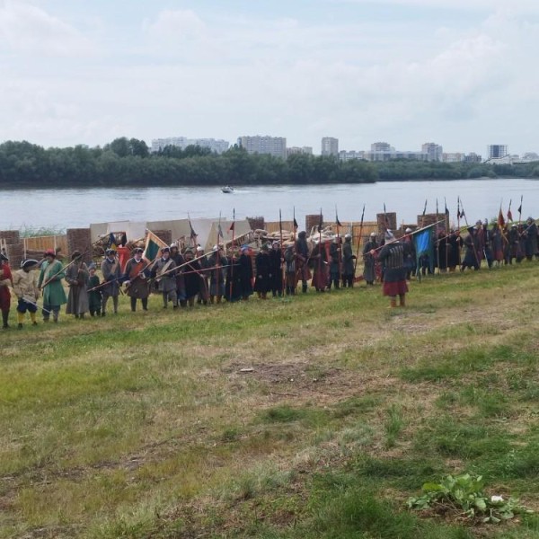 В День города состоялось масштабное открытие Военно-исторического фестиваля в Омской Крепости