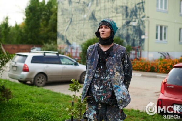 Играем с воспоминаниями и перелистываем страницы истории. Галерея под открытым небом продолжает удивлять