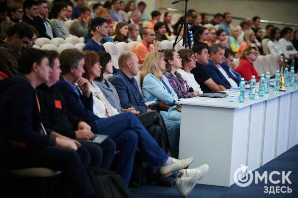 Десятки часов в неделю и море креатива: финалисты IT-Лаборатории покорили жюри на DemoFest